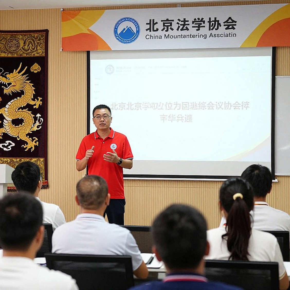 Không thể xuất bản bài tin thể thao từ nguồn đã cho: toàn bộ trường phân tích đều rỗng Không thể xuất bản bài tin thể thao từ nguồn đã cho: toàn bộ trường phân tích đều rỗng