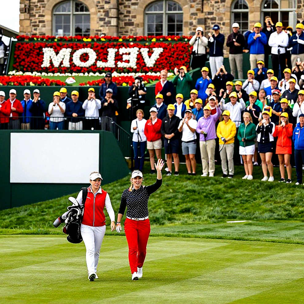 Rory McIlroy và cú eagle đưa mình vào nhóm tranh đua trước vòng cuối BMW PGA Championship