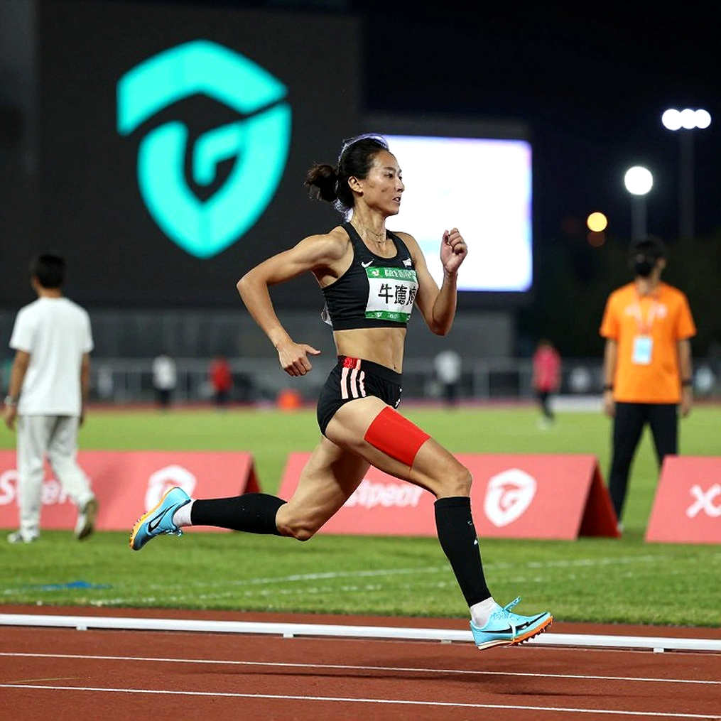 Rasselbock Backyard Ultra: bục podium toàn nữ và khoảng trống dữ liệu phía sau