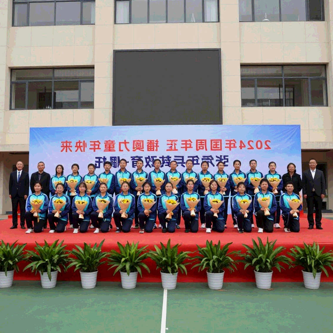 STIGA Masters U11: Hennaut lội ngược dòng, Bỉ có chức vô địch đầu tiên