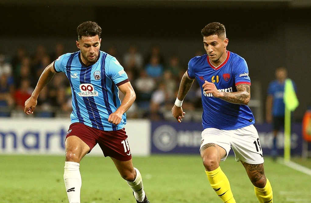 Nam Dinh, Viettel and the Mid-Season Notebook: How V.League Is Changing Its Rhythm Nam Dinh, Viettel and the Mid-Season Notebook: How V.League Is Changing Its Rhythm
