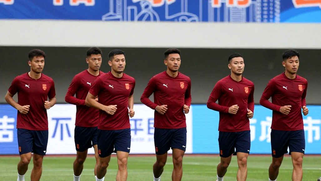 V.League mùa giải thường niên: bàn thắng phút 75 mới là thước đo thật của cuộc đua vô địch
