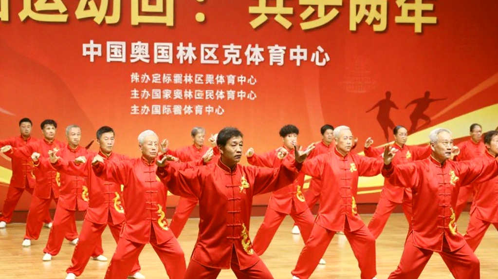 Tiền thưởng trọn gói và bài toán lao động của bơi lội nước mở châu Âu