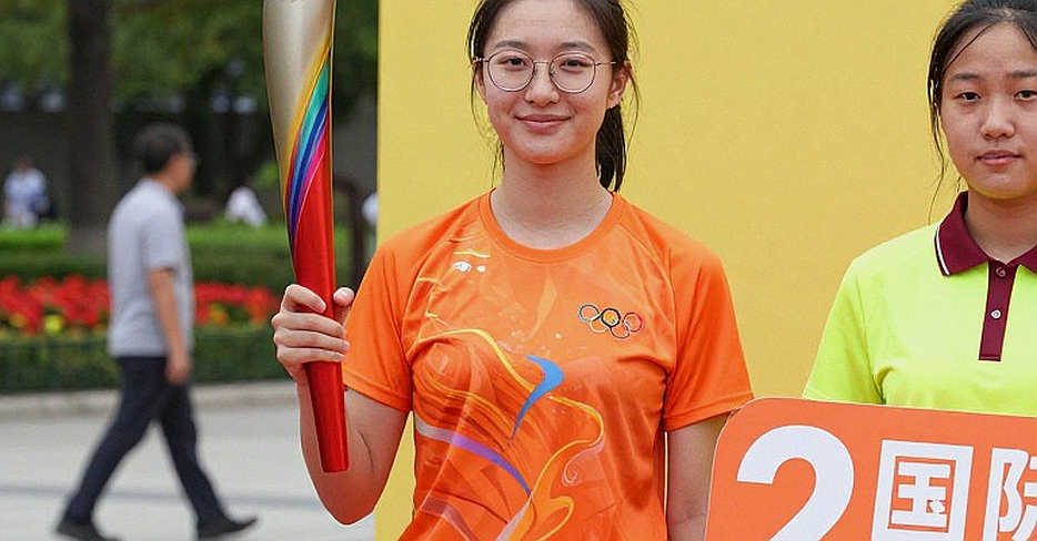 Japan Reaches Asian Games Final After Sudden-Death Penalties: Is Oiwa Deliberately Hiding His Hand Against South Korea? Japan Reaches Asian Games Final After Sudden-Death Penalties: Is Oiwa Deliberately Hiding His Hand Against South Korea?