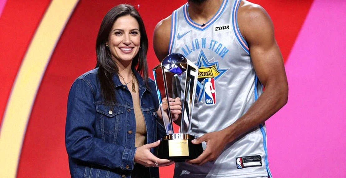 Real Madrid hạ Dubai 98-95 sau hiệp phụ, giành quyền gặp Olympiacos ở chung kết EuroLeague Super Cup Real Madrid hạ Dubai 98-95 sau hiệp phụ, giành quyền gặp Olympiacos ở chung kết EuroLeague Super Cup