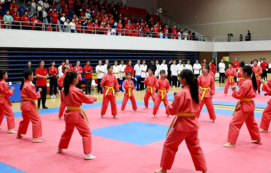 Asiad 20: Kata đồng đội nữ Việt Nam bảo vệ ngôi vô địch, karate mang về 1 HCV và 2 HCĐ