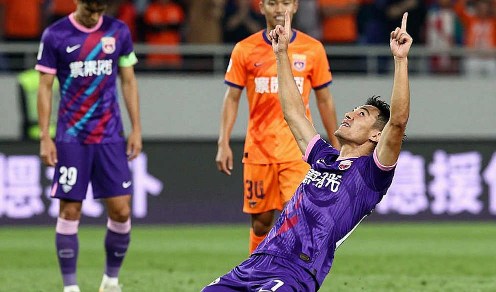 The Back Three in Vietnam's V.League: A Shield for the Manager's Chair The Back Three in Vietnam's V.League: A Shield for the Manager's Chair