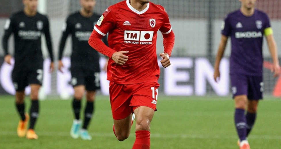 Chín điểm của Persija Jakarta và vị huấn luyện viên tự hạ nhiệt cơn sốt Chín điểm của Persija Jakarta và vị huấn luyện viên tự hạ nhiệt cơn sốt
