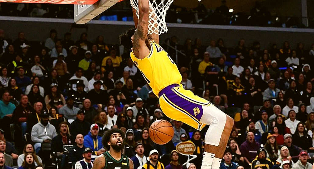 Sacramento Kings: Bữa tối bị biến thành màn "nướng" tập thể và cái giá thương mại của một thông điệp lệch nhịp Sacramento Kings: Bữa tối bị biến thành màn "nướng" tập thể và cái giá thương mại của một thông điệp lệch nhịp