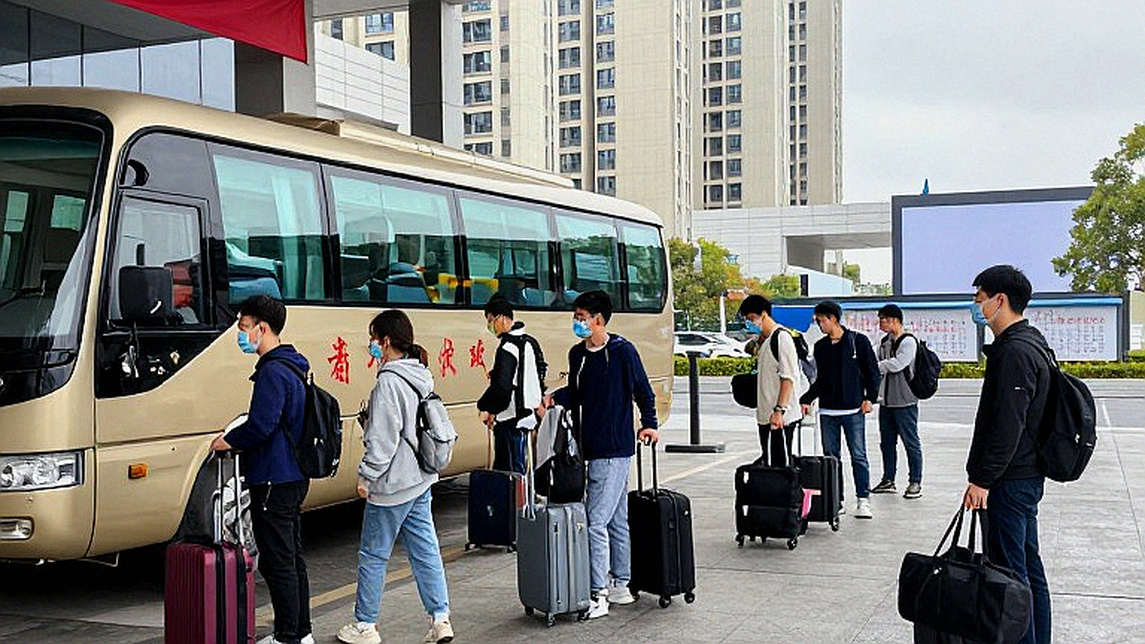 21-12, 21-16 và tỷ lệ đối đầu 8-2: giải mã chung kết đơn nam cầu lông Asian Games 2026 21-12, 21-16 và tỷ lệ đối đầu 8-2: giải mã chung kết đơn nam cầu lông Asian Games 2026