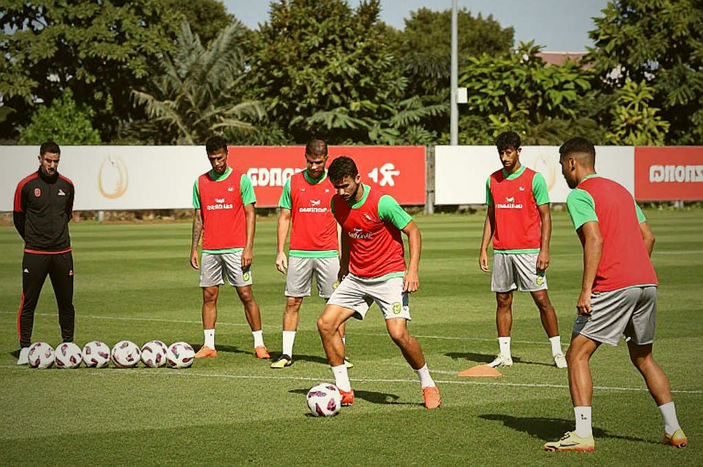 Thẻ đỏ phút 68 của Đoàn Văn Hậu: Bốn trận V.League và khoảng trống không nằm trên bảng điểm