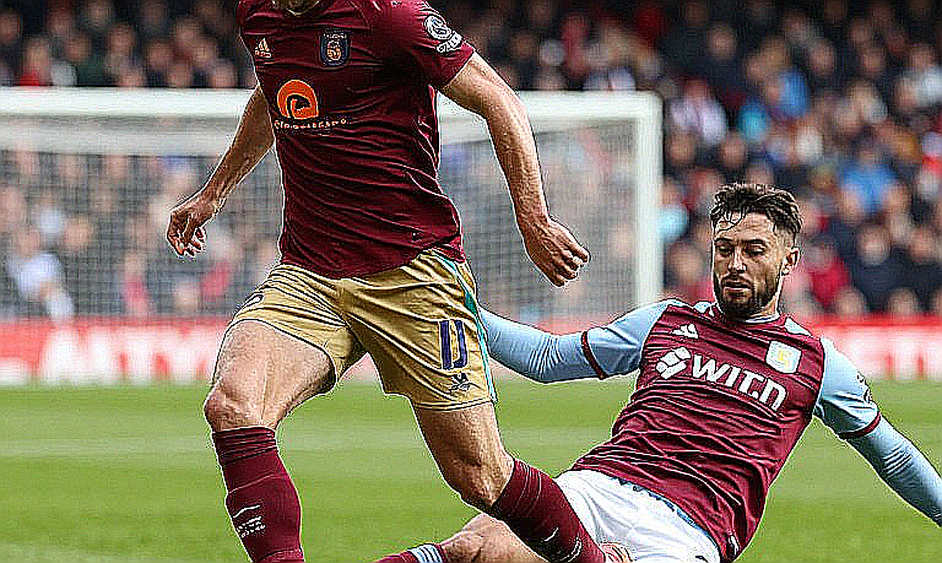 Koeman nhận lỗi và canh bạc hàng công: Guus Til, Mexx Meerdink và bài kiểm tra Hy Lạp Koeman nhận lỗi và canh bạc hàng công: Guus Til, Mexx Meerdink và bài kiểm tra Hy Lạp